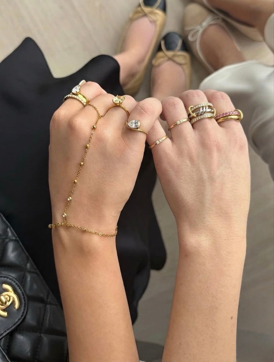 Reo Hand chain